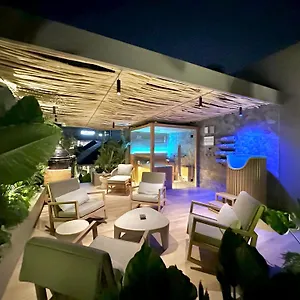 4* 酒店 Sin Nombre Bali - Sauna, Ice Bath & Roof Terrace