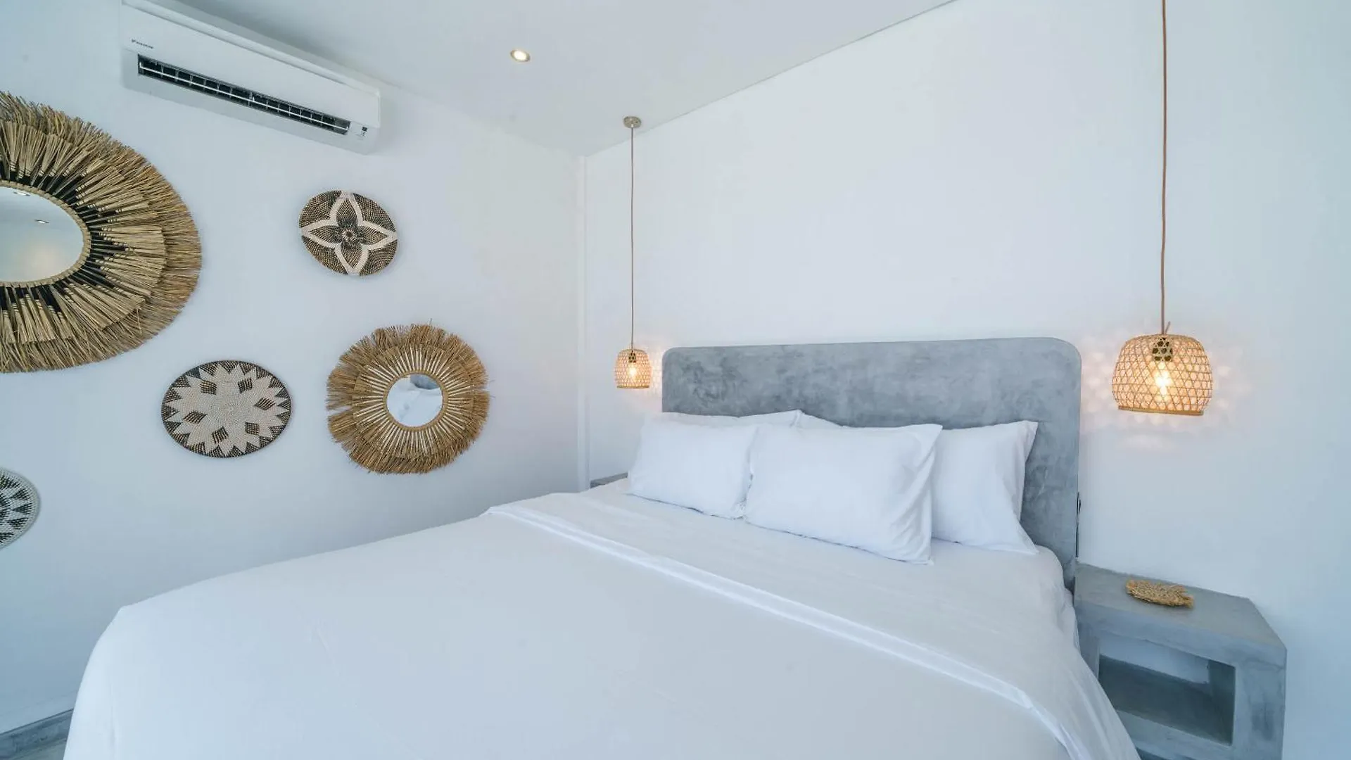 Villa Bali Townhouse 3 - Modern 2Br Villa With Pool - Perfect Location Canggu
