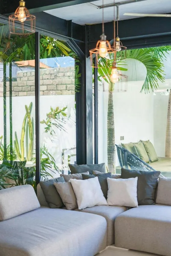 Villa Bali Townhouse 3 - Modern 2Br Villa With Pool - Perfect Location Canggu  0*, Canggu (Bali) Indonesia